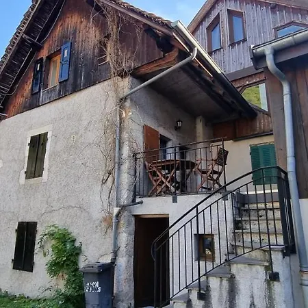 Maisonmenthon Holiday home *